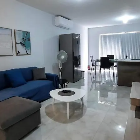 Lovely 3-Bedroom Apartment In Marsalforn, Gozo! Kültér fotó