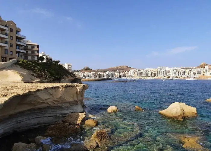 Lovely 3-Bedroom Apartment In Marsalforn, Gozo!