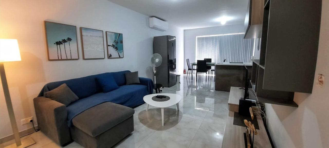 Apartment Lovely 3-bedroom In Marsalforn, Gozo! *